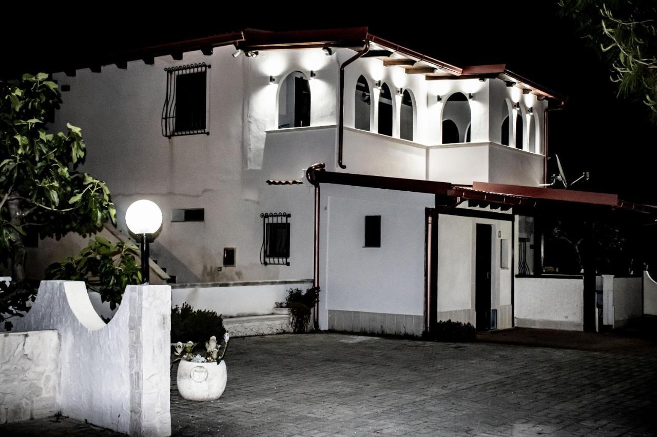 Il Giunco B&B Вьесте Экстерьер фото