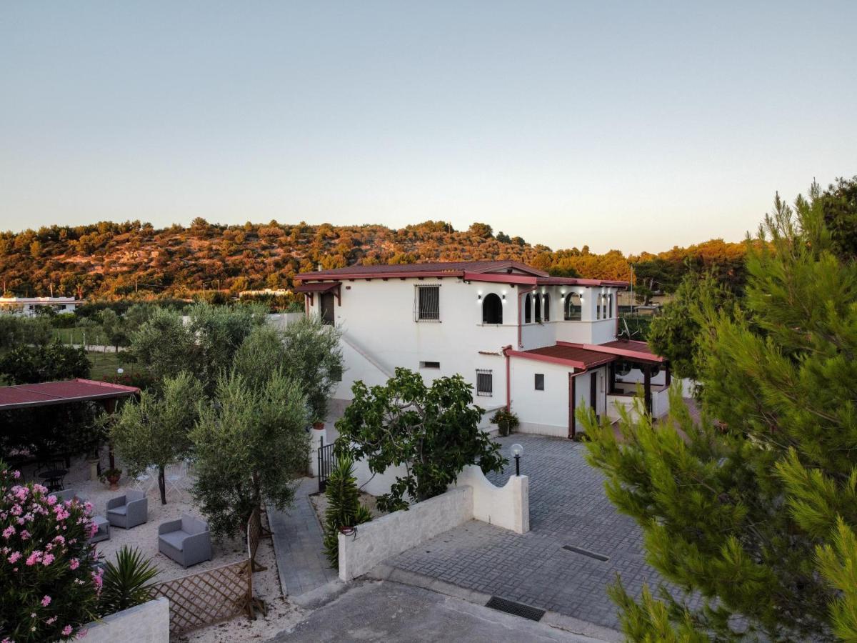 Il Giunco B&B Вьесте Экстерьер фото