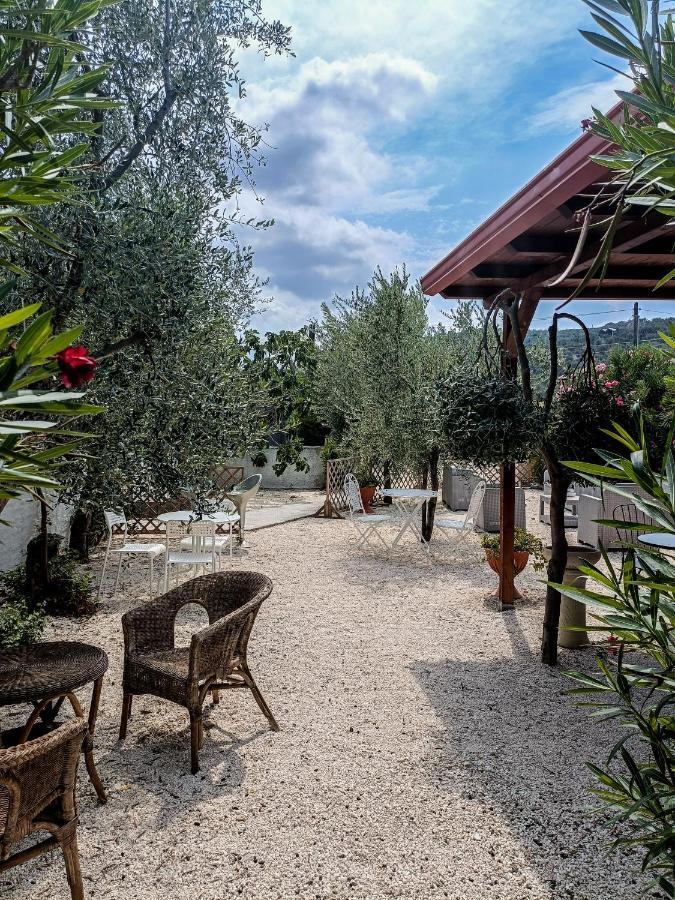 Il Giunco B&B Вьесте Экстерьер фото